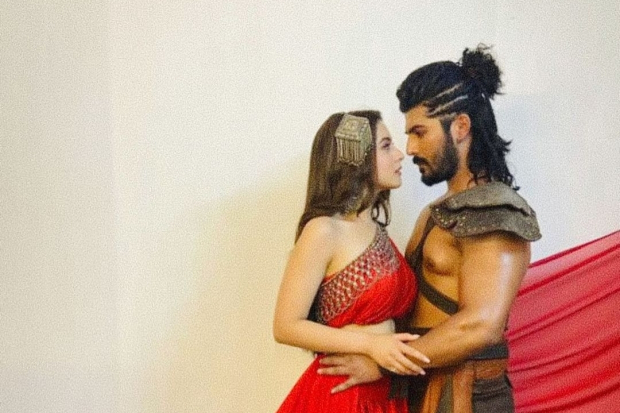Tunisha Sharma dan Sheezan M Khan
