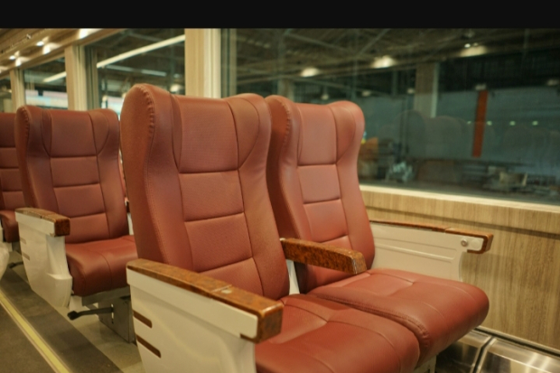 Ilustrasi Kereta Panoramic