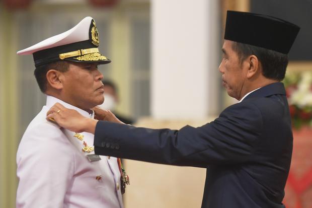 PELANTIKAN KEPALA STAFF TNI AL