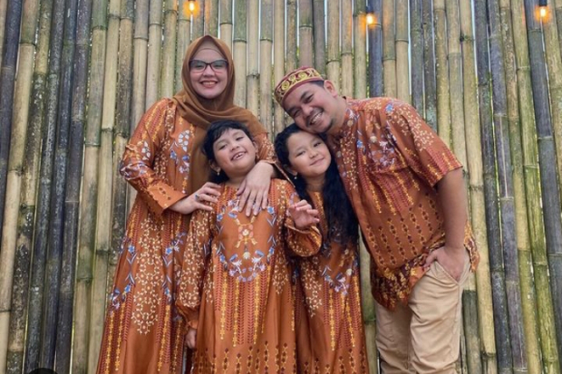 Keluarga Indra Bekti dan Aldila Jelita