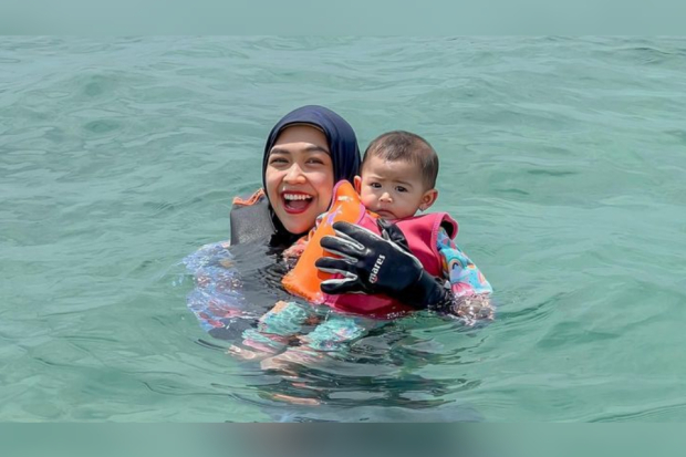 Ria Ricis ajak Moana main wahana ekstrem