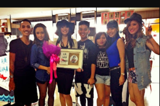 Mezty Mez Saat Launching Buku Hai, Luka