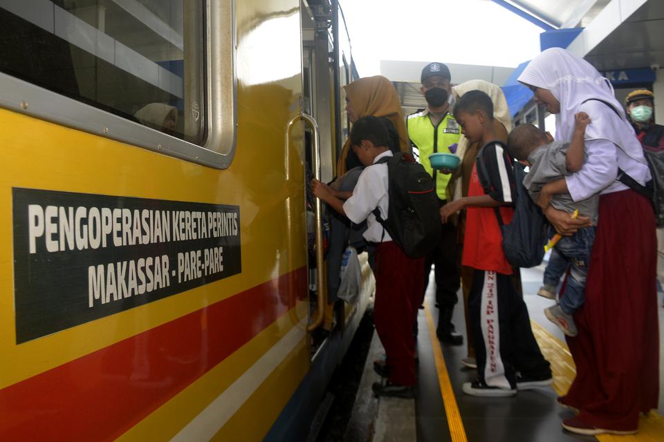 Ilustrasi kereta di Sulawesi Selatan