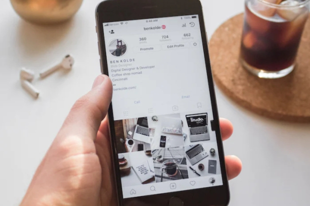 Ilustrasi Media Sosial