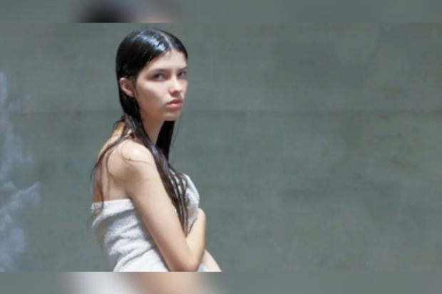 Bianca Censori, diduga istri Kanye West