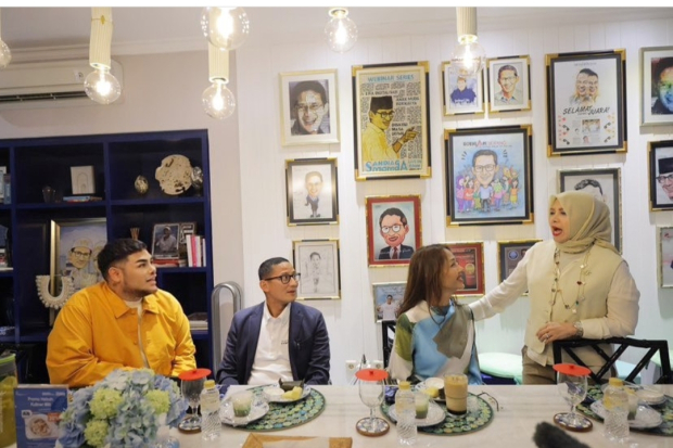 Bunda Corla dan Sandiaga Uno