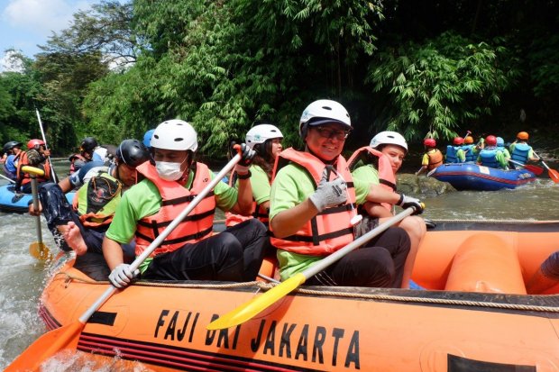 PHR Bersama KLHK Lakukan Gerakan Bersih Sungai Ciliwung