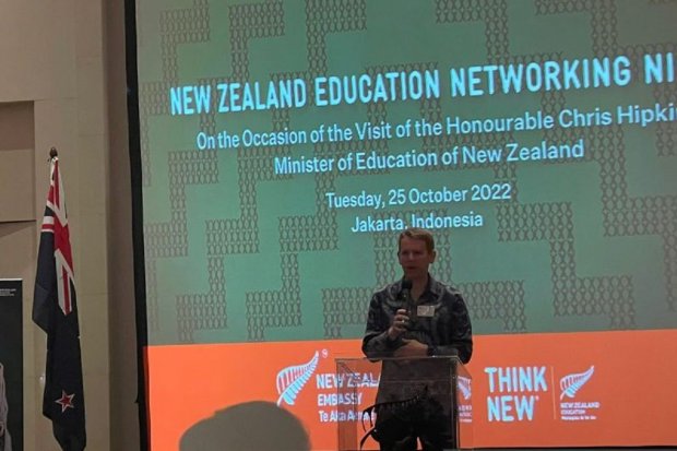 Menteri Pendidikan Selandia Baru, Chris Hipkins saat berada di Jakarta pada 25 Oktober lalu. Hipkins telah dilantik menjadi PM Selandia Baru pada Rabu