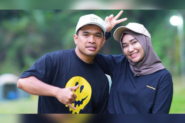 Putra Siregar dan Septia Siregar