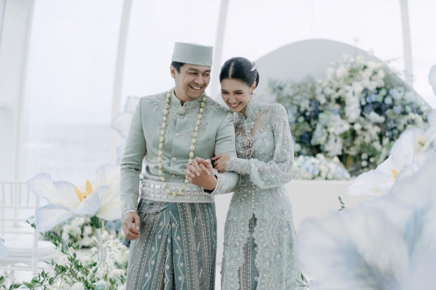 Mikha Tambayong dan Deva Mahenra