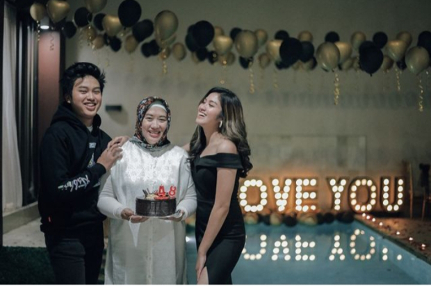 Keluarga Ochi Rosdiana