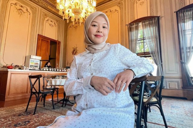 anastasia Adelline Jingga