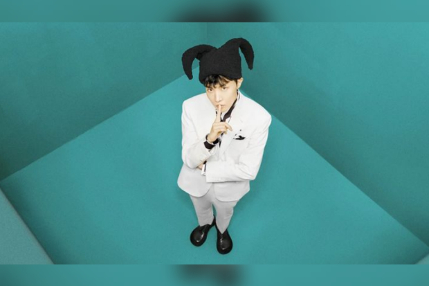 Dokumenter J-Hope BTS berjudul j-hope IN THE BOX