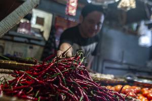 HARGA CABAI NAIK DI LEBAK