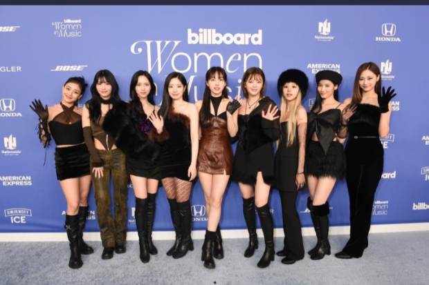 TWICE di Billboard Women In Music 2023