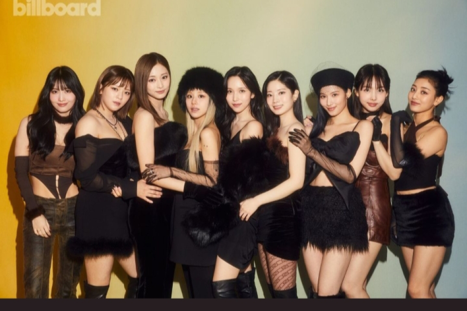TWICE di Billboard Women In Music 2023