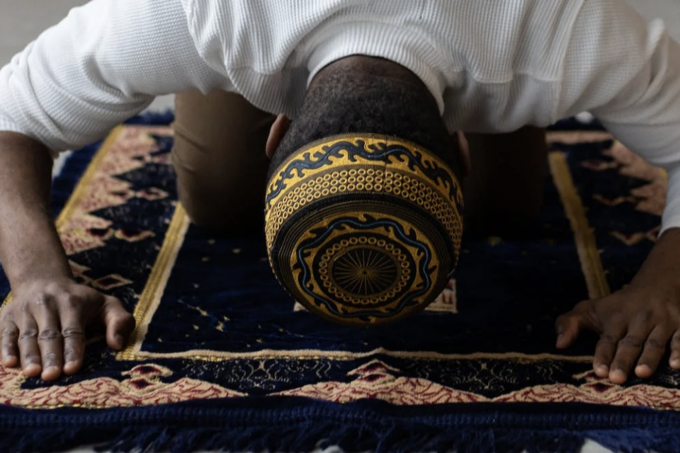 Niat, Tata Cara, dan Bacaan Doa Sholat Nisfu Syaban Religi Katadata.co.id