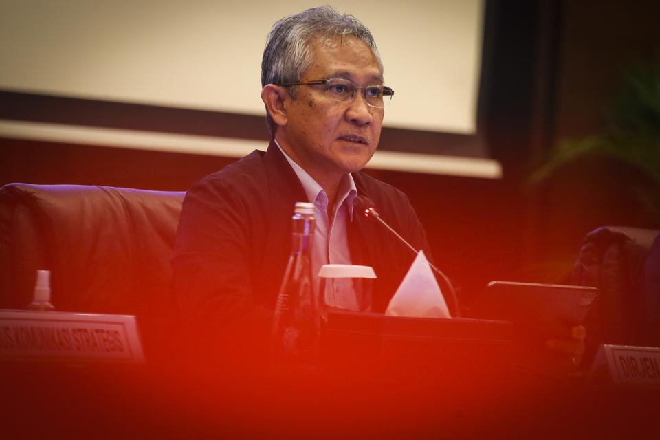 Direktur Jenderal Bea dan Cukai Askolani memberikan keterangan pers terkait dengan kasus kepegawaian di Jakarta, Rabu (8/3/2023).