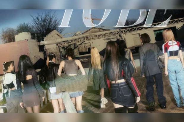 Lagu Set Me Free - TWICE