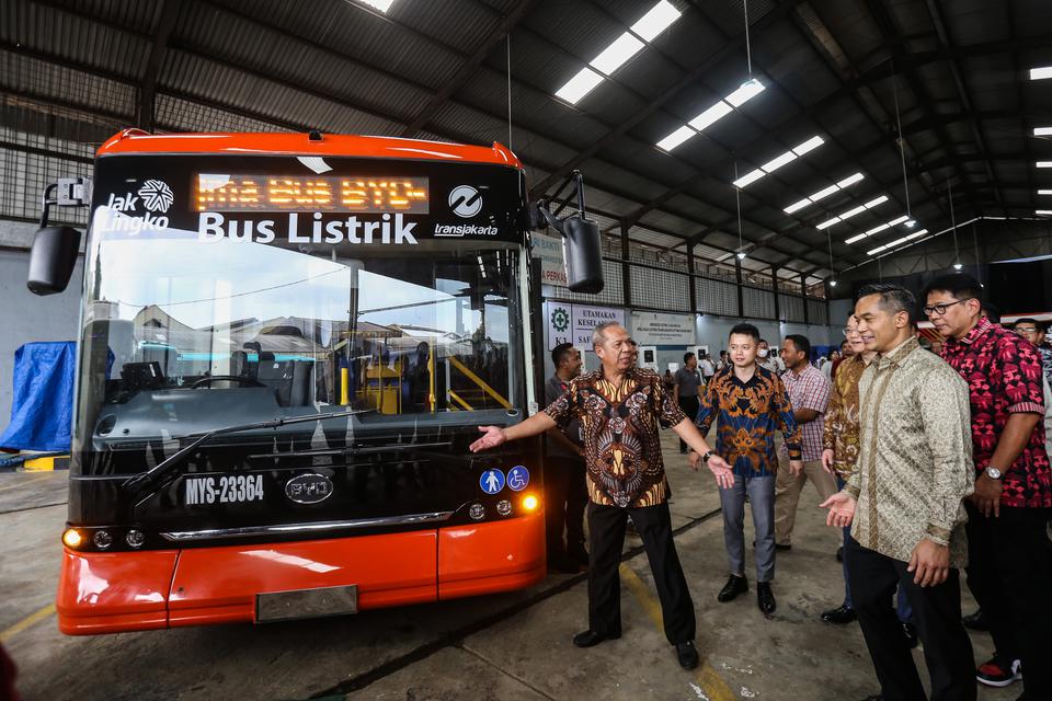 Bus Listrik VKTR Akan Digunakan di Area Tambang Grup Bakrie