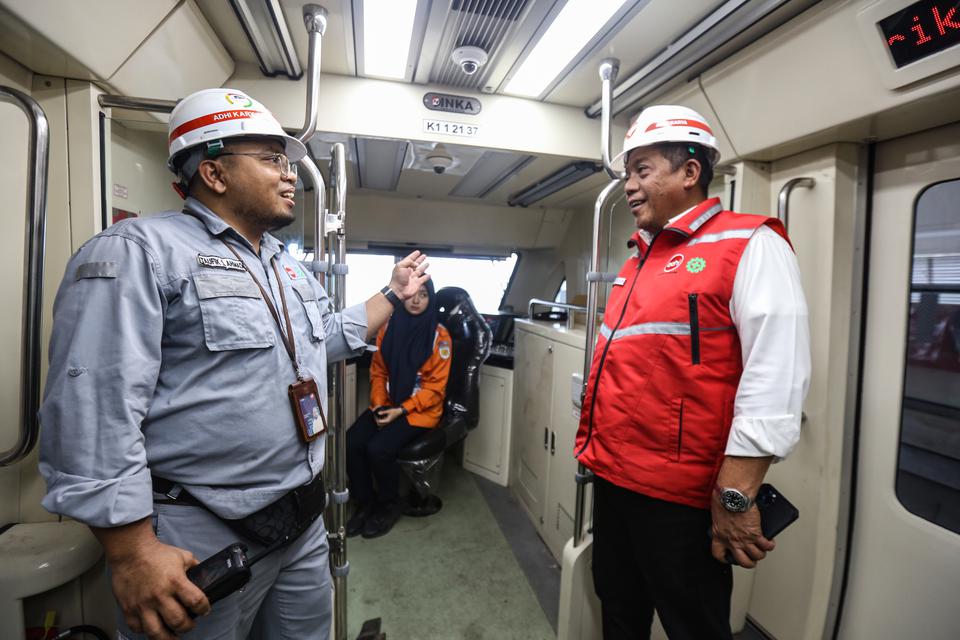 LRT Jabodebek Mulai Uji Coba Juli, Saham Adhi Karya Melesat 