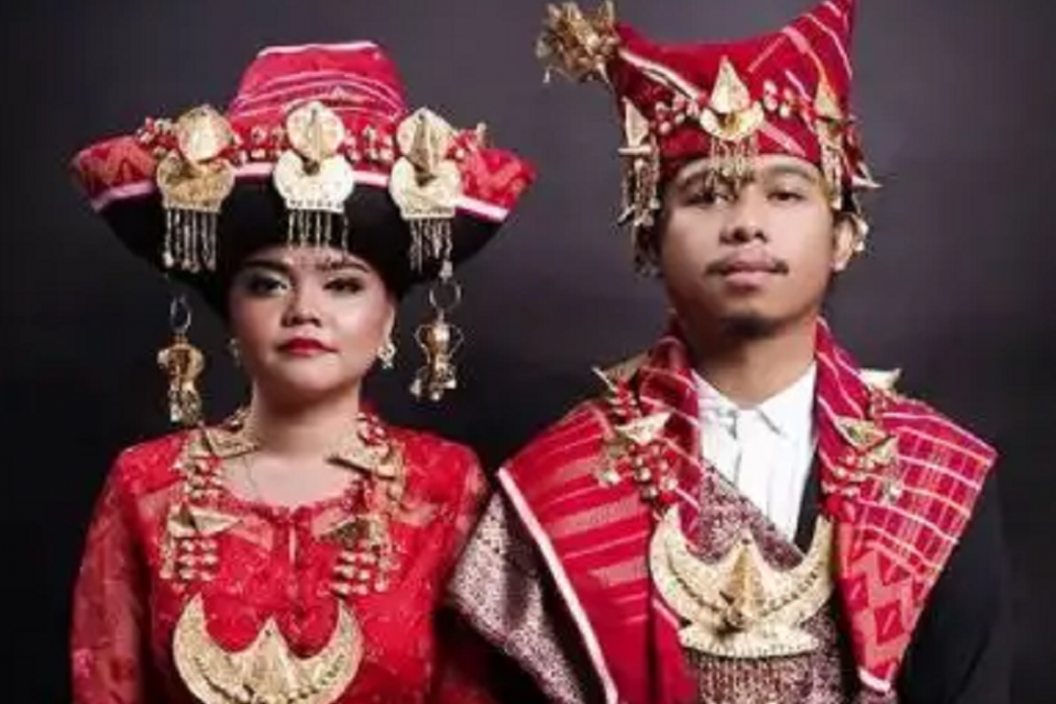 Pakaian Adat Sumatera Utara