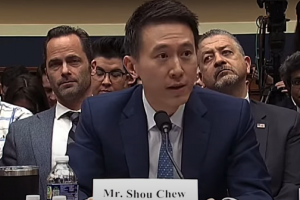 CEO TikTok Shou Zi Chew saat rapat dengan Kongres AS