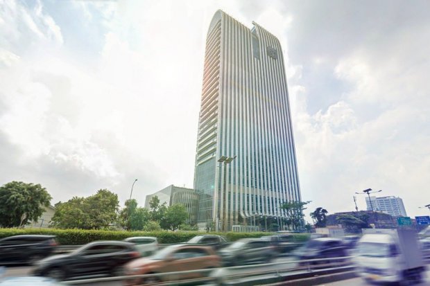 Menara BRILiaN mulai dibangun pada tahun 2018 dan diresmikan pada 17 Agustus 2022 lalu. Bangunan ini terletak di lahan seluas 8.200m2 dan berlokasi di Jalan Gatot Subroto, Jakarta Selatan. 
