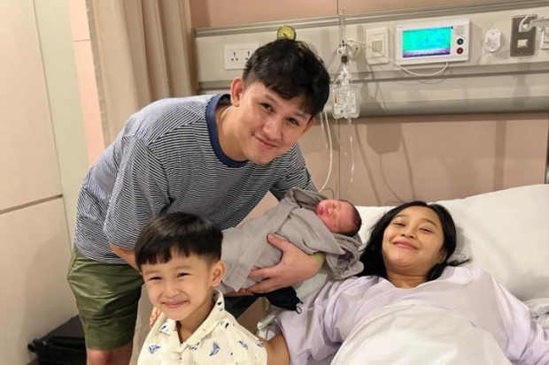 Rinni Wulandari Melahirkan Anak Kedua