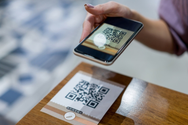 Ilustrasi Transaksi Via QR