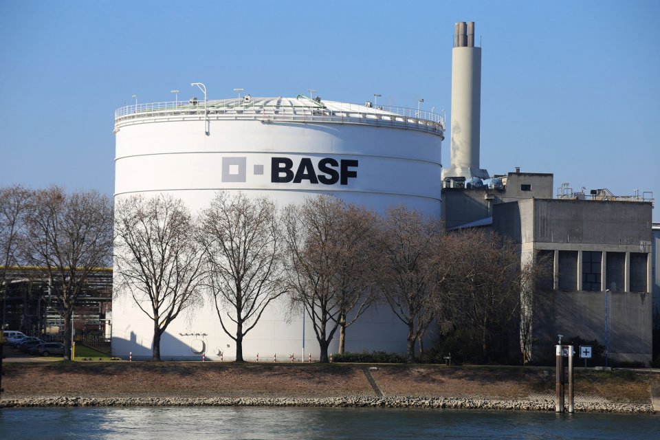 Produsen bahan kimia asal Jerman, BASF.