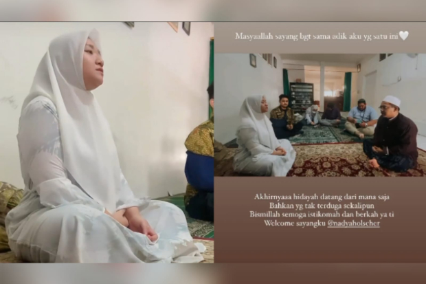 Nadya Holscher resmi mualaf