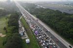 CONTRAFLOW DI TOL JAKARTA CIKAMPEK