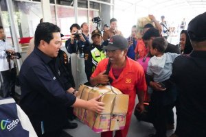 Menteri BUMN Erick Thohir Melakukan Tinjauan Mudik di Pelabuhan Bakauheni