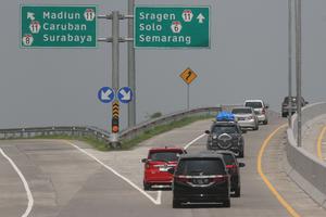 ARUS BALIK DI TOL NGAWI-SOLO