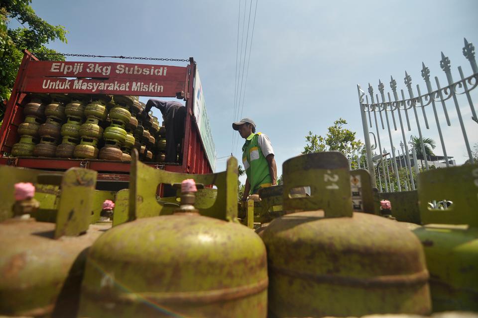 Bahlil Jamin Stok LPG 3 Kg Tak Langka, Tapi Harus Beli di Pangkalan Pertamina