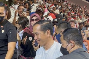 Presiden Joko Widodo di acara Puncak Musyawarah Rakyat di Istora Senayan, Jakarta, Minggu (14/5). Foto: Antara.
