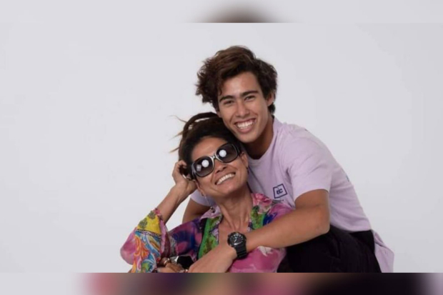 Pacar Jennifer Coppen, Dali Wassink dan ibu