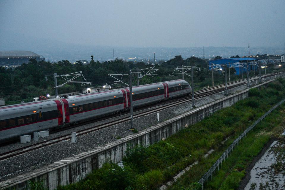 kereta cepat, kcjb, subsidi