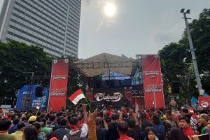 Konser Cokelat di Bundaran HI, Jakarta, Jumat (19/5) menyambut pawai Timnas. Foto: Antara.
