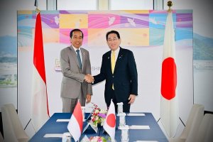 Presiden Jokowi bertemu PM Jepang Fumio Kishida di KTT G7 Hiroshima, Jepang.