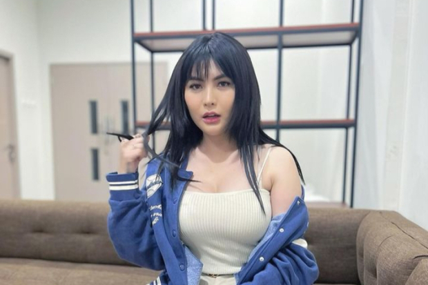 Angela Lee