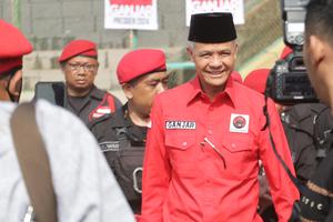 Kunjungan Ganjar Pranowo ke Cirebon