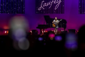 Penampilan Laufey di BNI Java Jazz Festival 2023