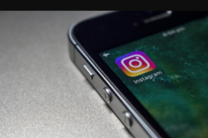 Ilustrasi Instagram