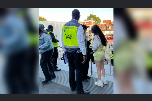Seulgi dan Irene Red Velvet di Konser Beyonce