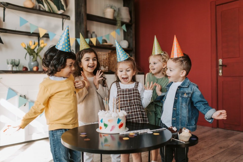 35 Ucapan Selamat Ulang Tahun untuk Anak, Penuh Doa dan Harapan - Varia