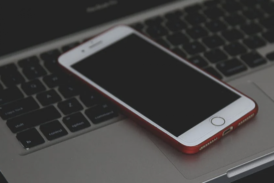 Cara Mengetahui HP Disadap Jarak Jauh