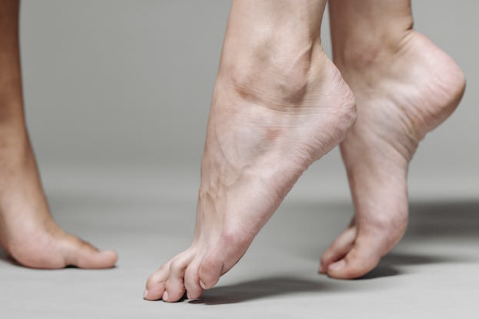 8 Cara Menghilangkan Bau Kaki yang Efektif dan Mudah Dilakukan Varia