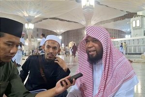 Pria asal Riau Ariful Bahri menjadi pengisi kajian keislaman di Masjid Nabawi, Madinah